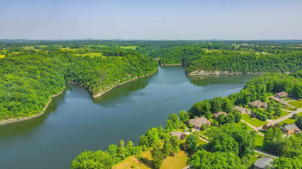 604 Water Cliff Drive Somerset KY 42503