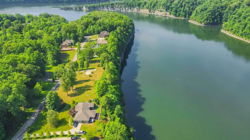 604 Water Cliff Drive Somerset KY 42503