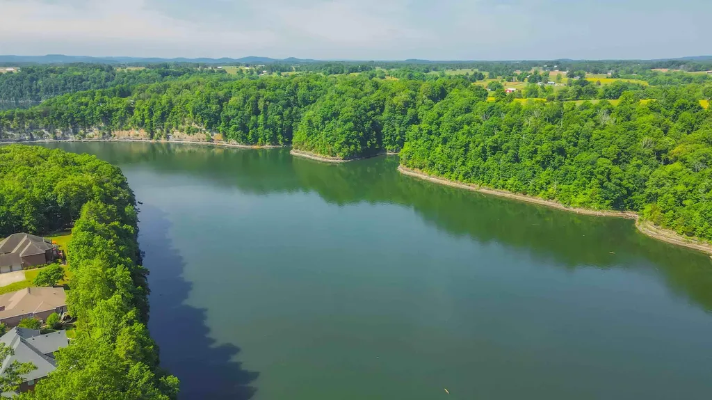 604 Water Cliff Drive Somerset KY 42503
