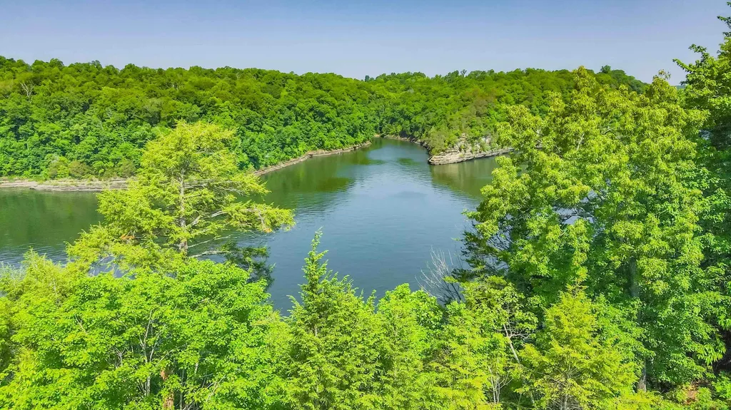 604 Water Cliff Drive Somerset KY 42503