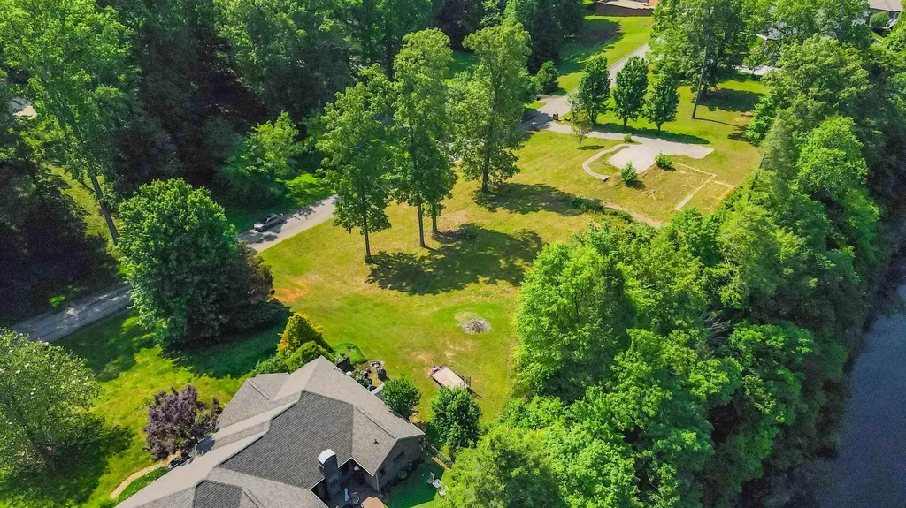 604 Water Cliff Drive Somerset KY 42503