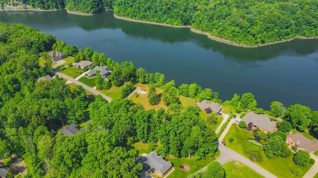 604 Water Cliff Drive Somerset KY 42503