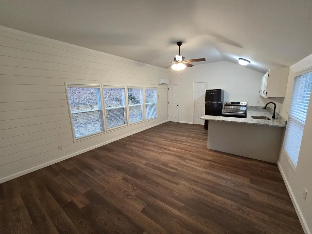 1237D High Rock Road Stanton KY 40380