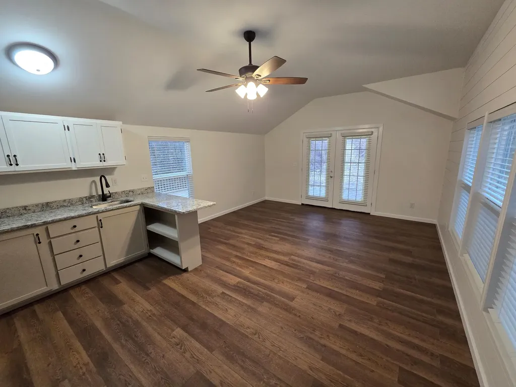 1237D High Rock Road Stanton KY 40380