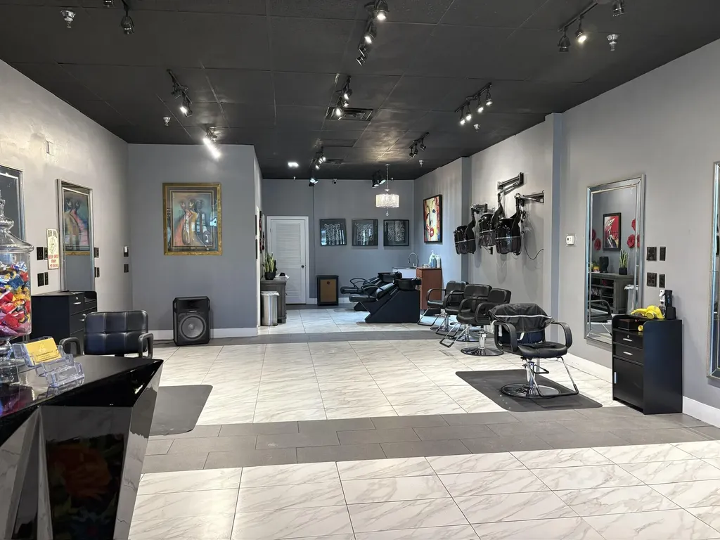 3128 Richmond Road Lexington KY 40509