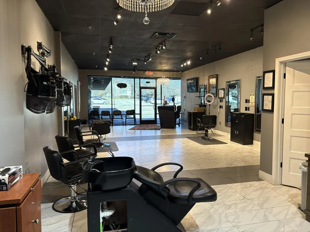 3128 Richmond Road Lexington KY 40509