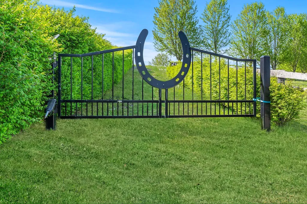 140 Seahawk Trail Midway KY 40347
