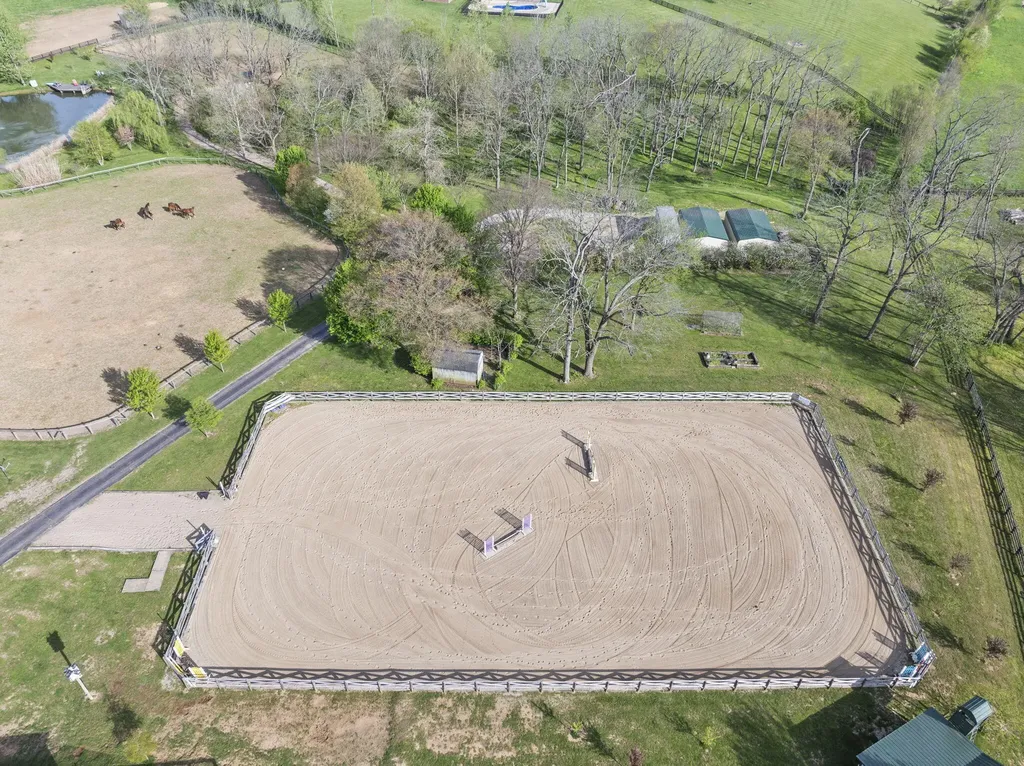 140 Seahawk Trail Midway KY 40347