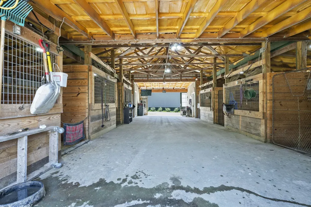 140 Seahawk Trail Midway KY 40347