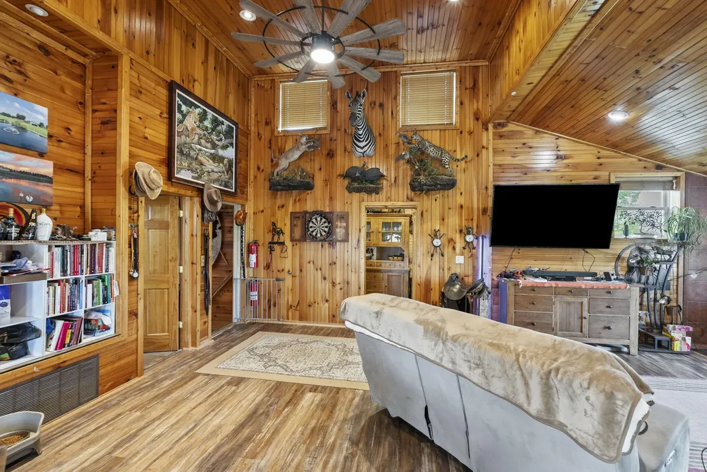 140 Seahawk Trail Midway KY 40347
