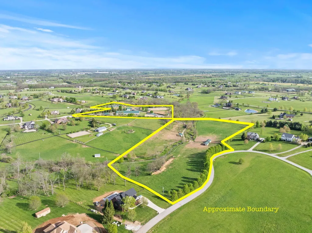 140 Seahawk Trail Midway KY 40347