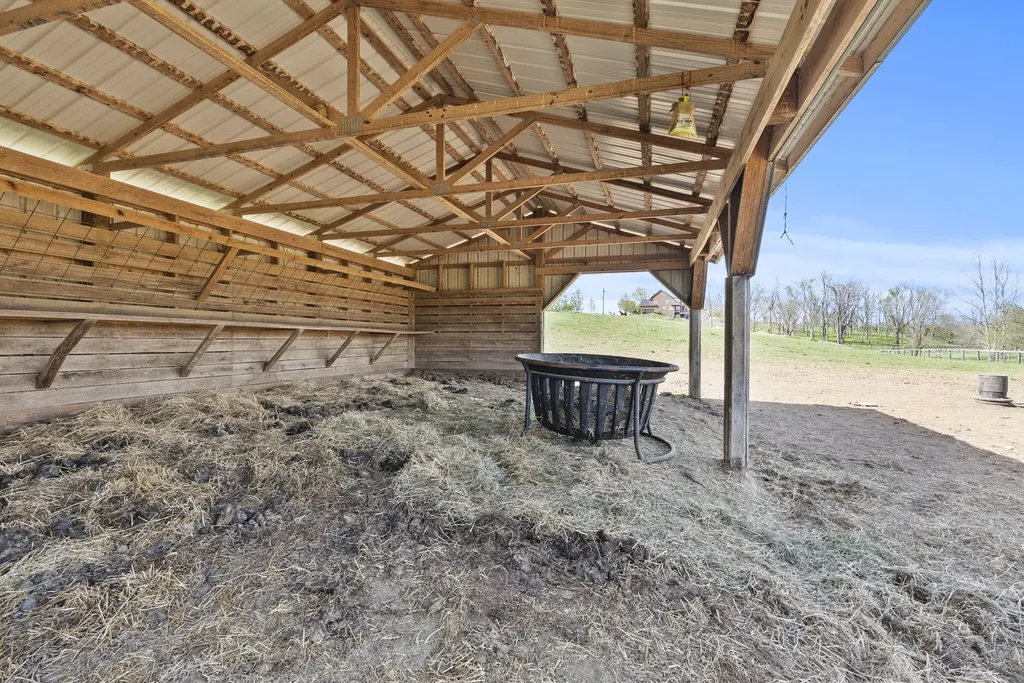 140 Seahawk Trail Midway KY 40347