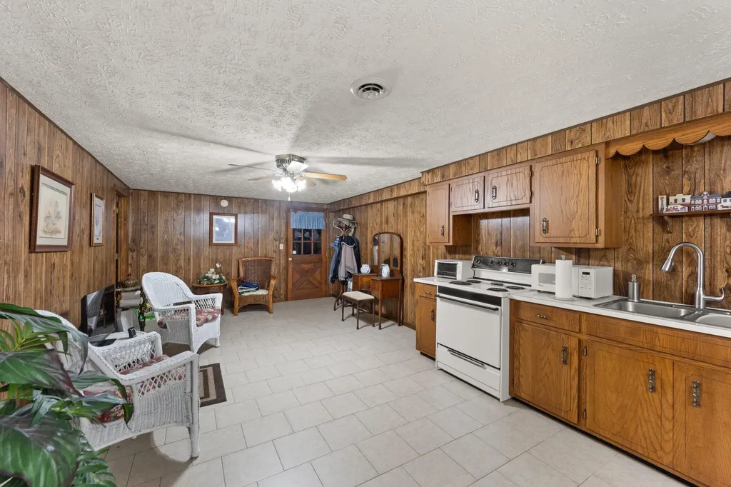 223 Lanetown Road Nancy KY 42544