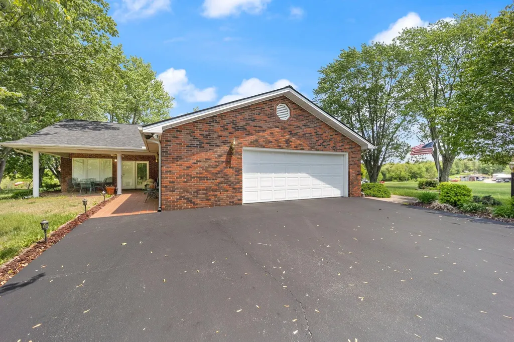 223 Lanetown Road Nancy KY 42544
