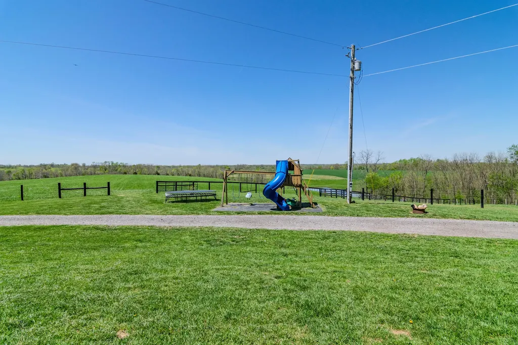 5990 Moorefield Road Carlisle KY 40311