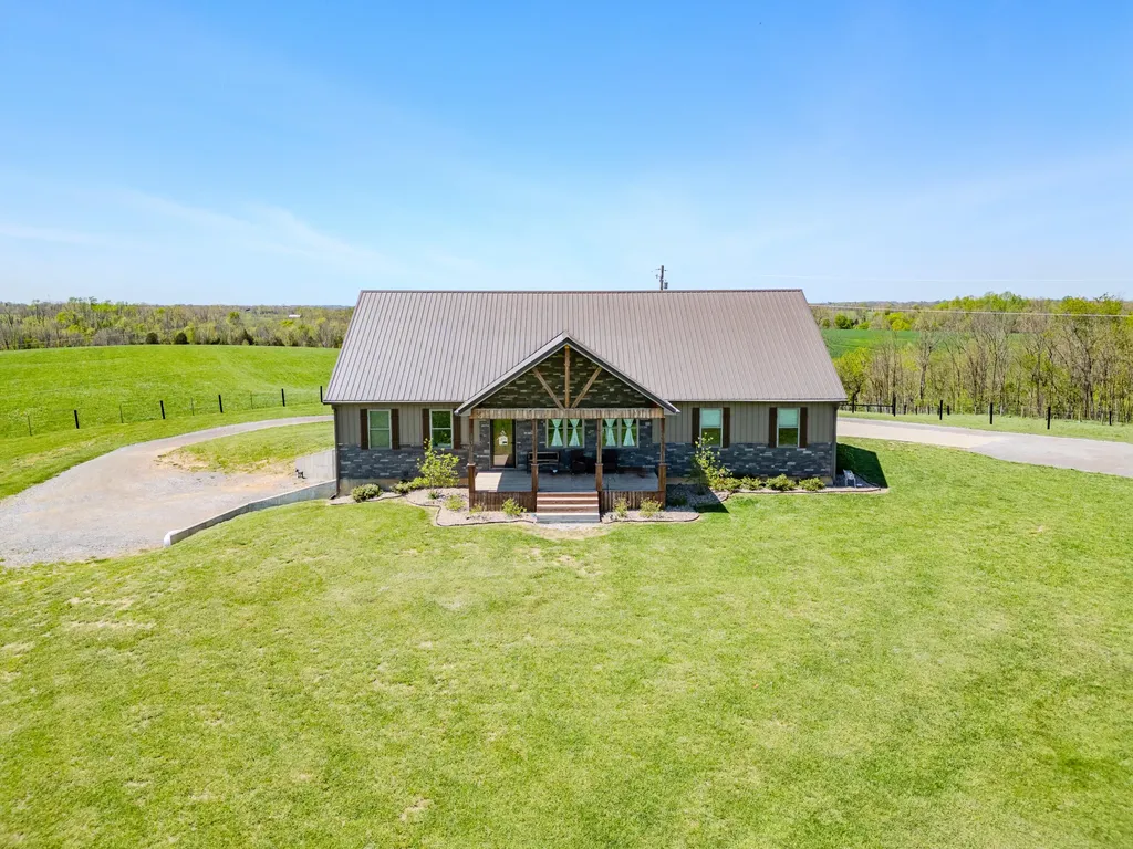 5990 Moorefield Road Carlisle KY 40311
