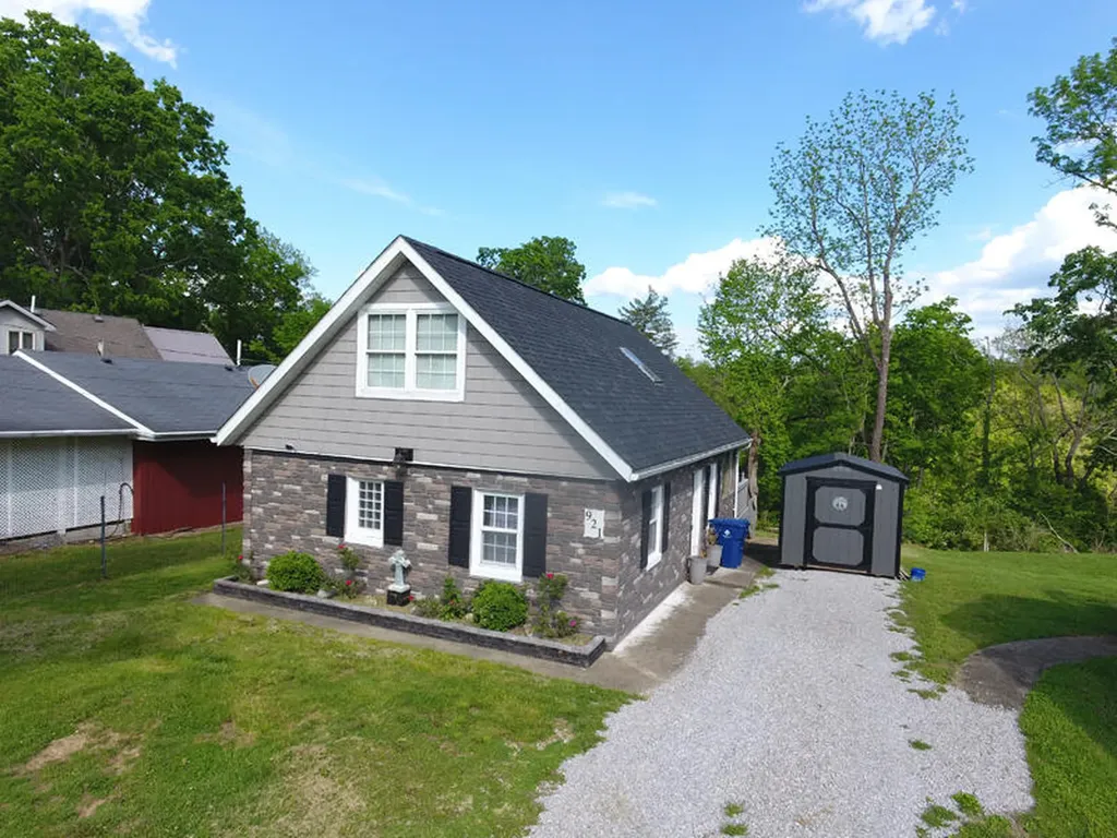 921 Boat Dock Road Somerset KY 42501