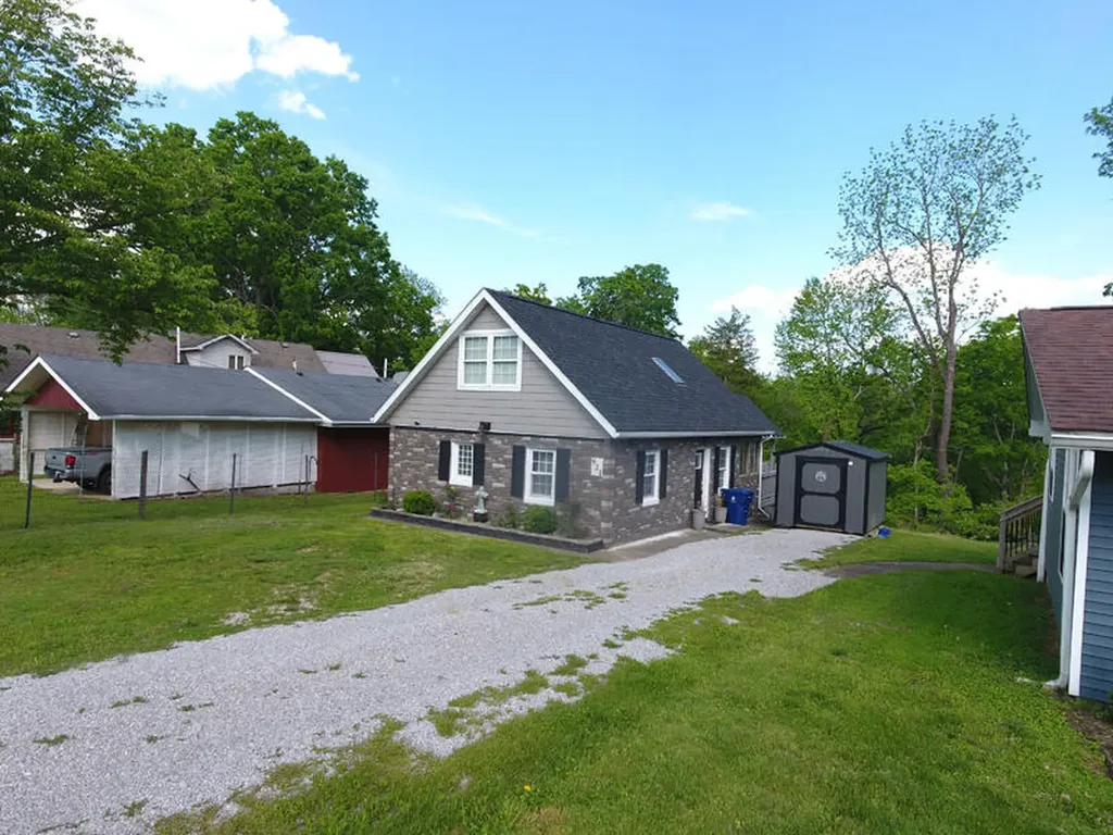 921 Boat Dock Road Somerset KY 42501