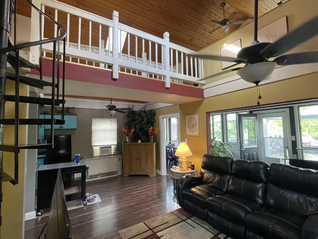921 Boat Dock Road Somerset KY 42501