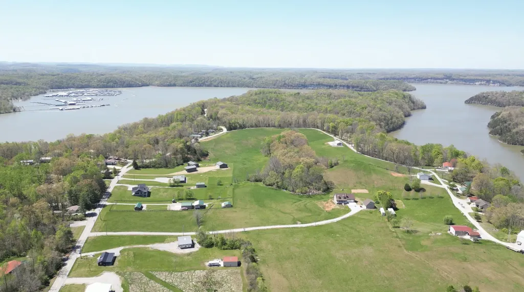 8235 Ky-761 Nancy KY 42544