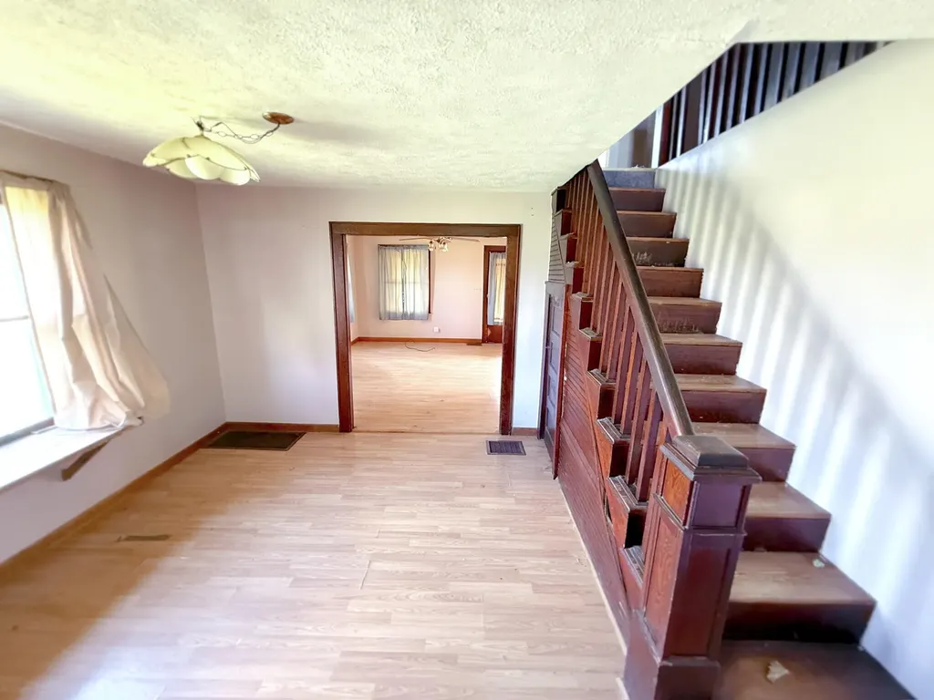 8235 Ky-761 Nancy KY 42544
