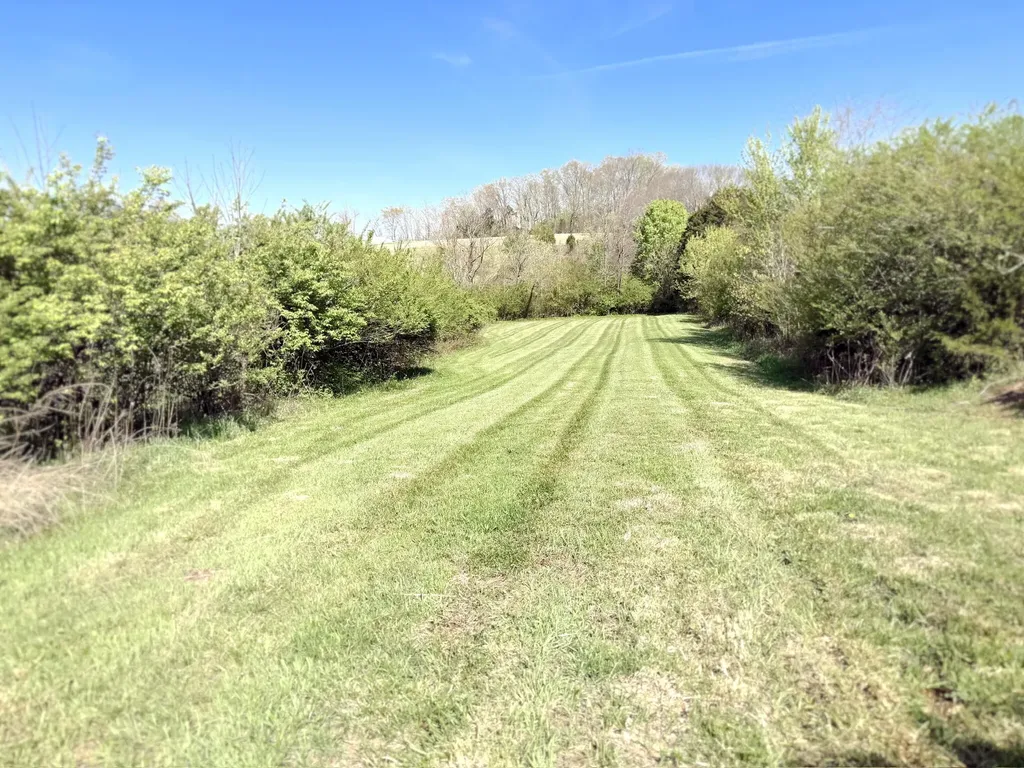 8235 Ky-761 Nancy KY 42544