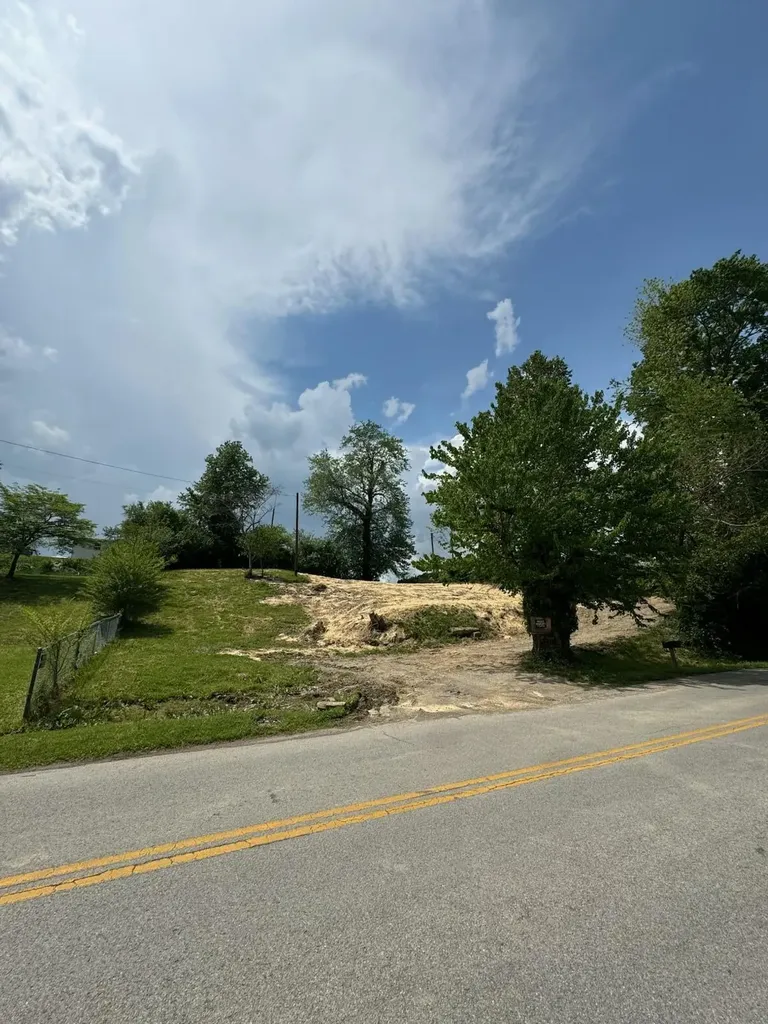 526 Balmoral Road Middlesboro KY 40965