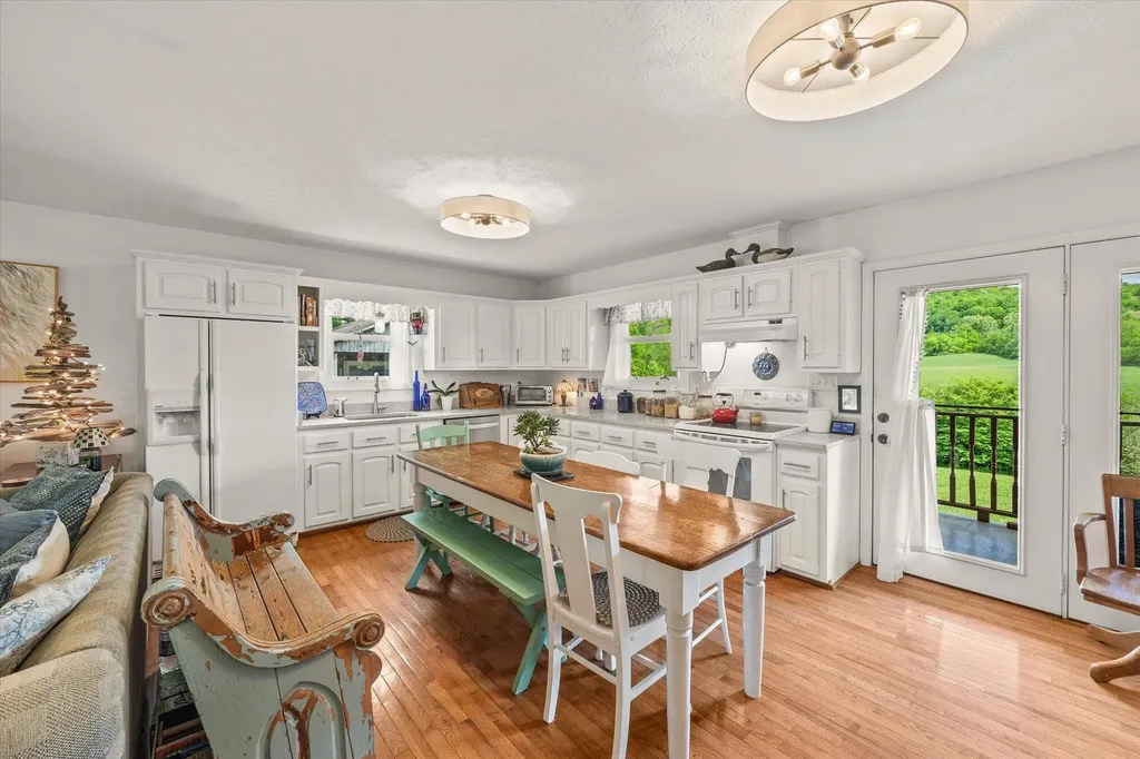 2430 Burkesville Road Albany KY 42602