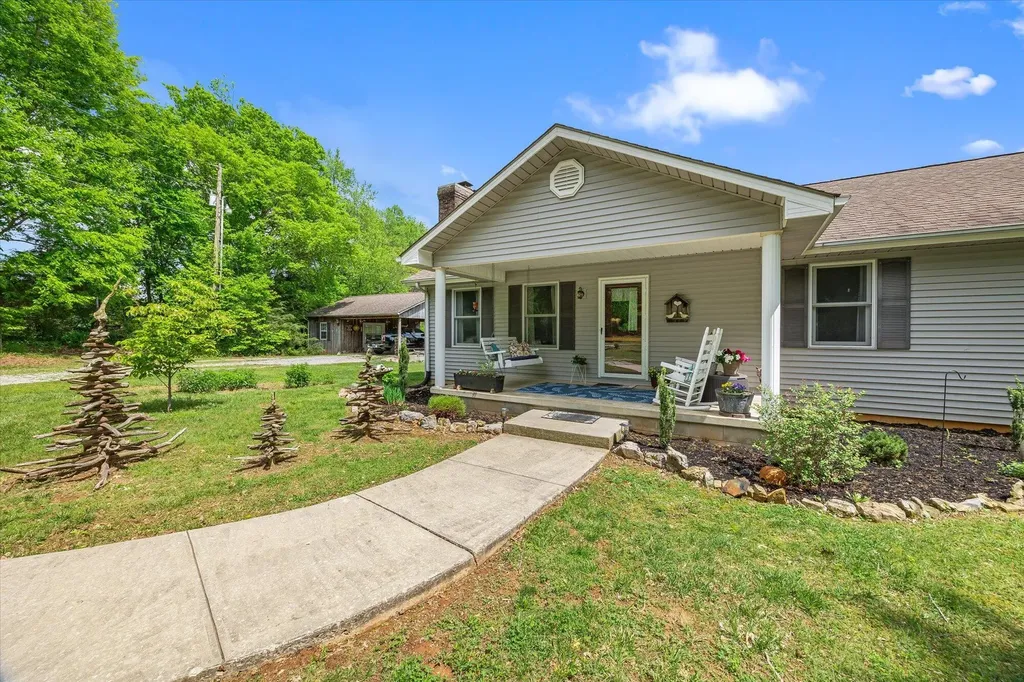 2430 Burkesville Road Albany KY 42602