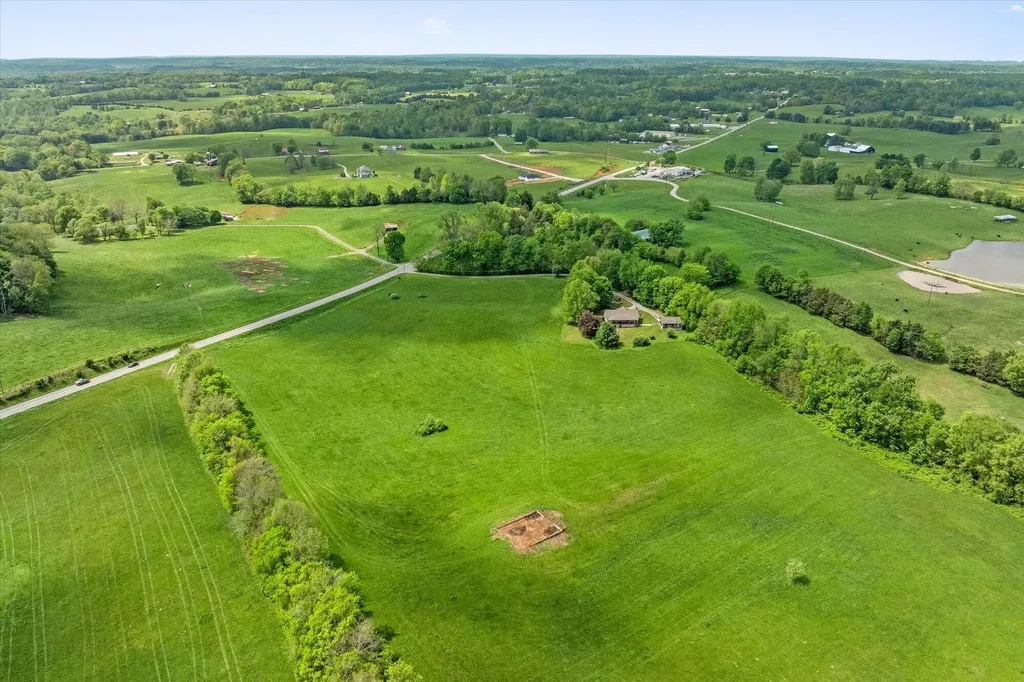 2430 Burkesville Road Albany KY 42602