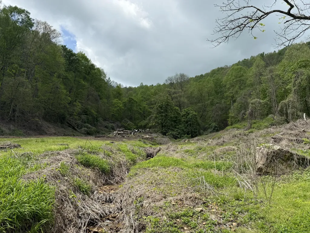460 Bailey Branch Road Walker KY 40997