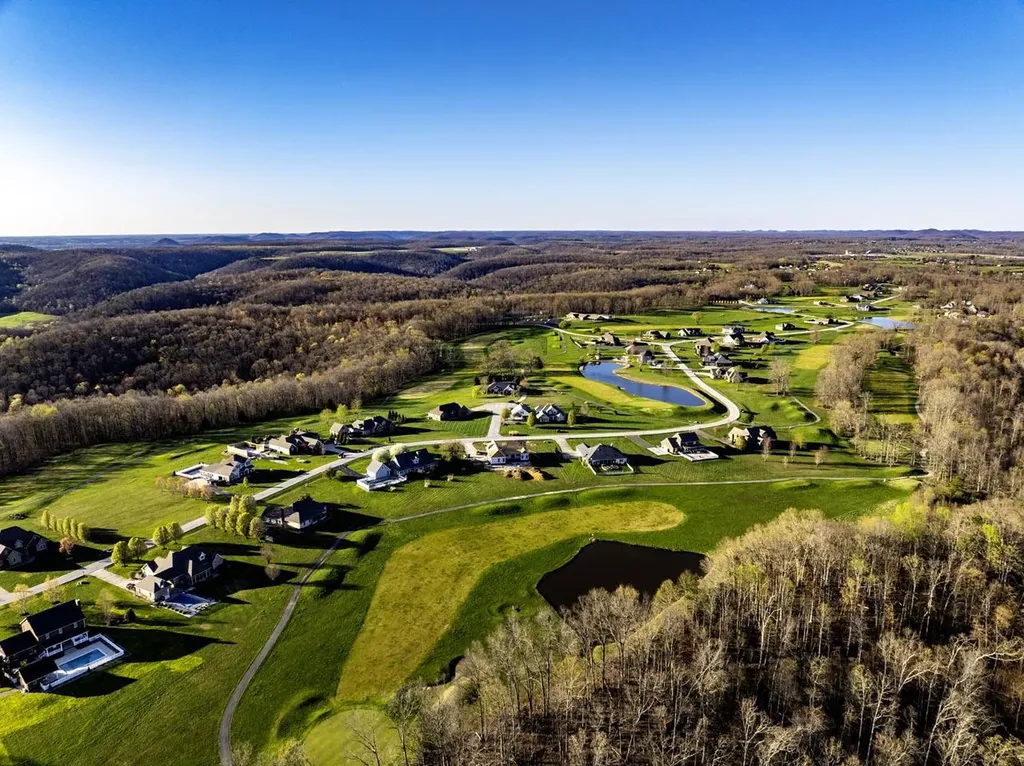 2165 Bluebank Road Morehead KY 40351
