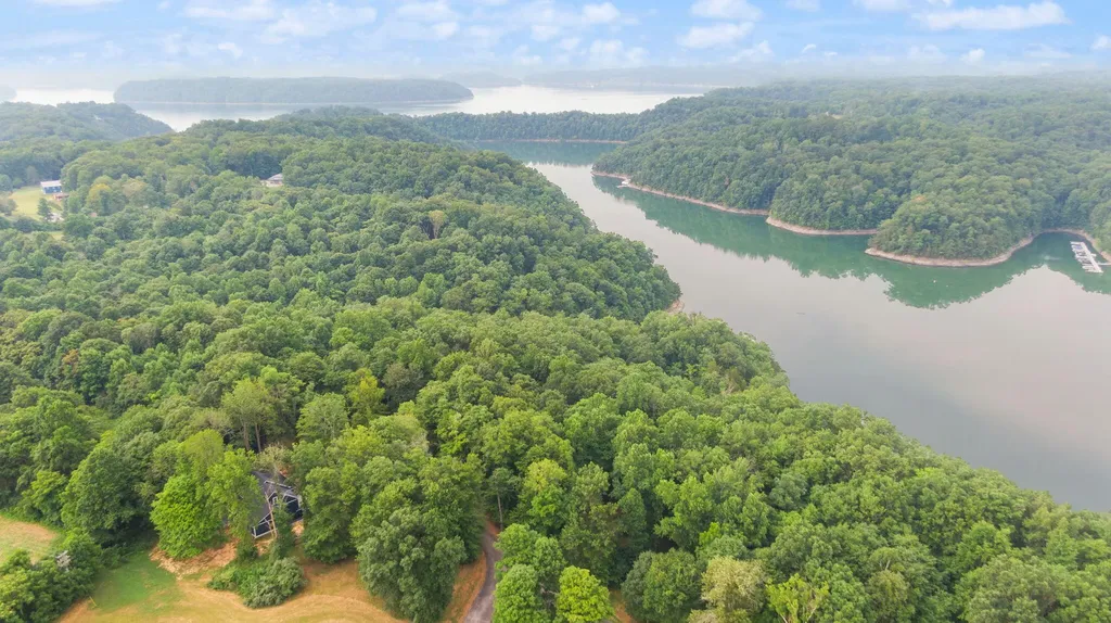 Lot 39 Captains Point Jamestown KY 42629