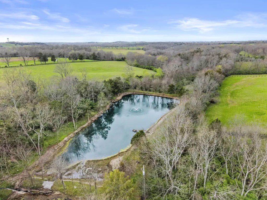 Lot 39 Captains Point Jamestown KY 42629