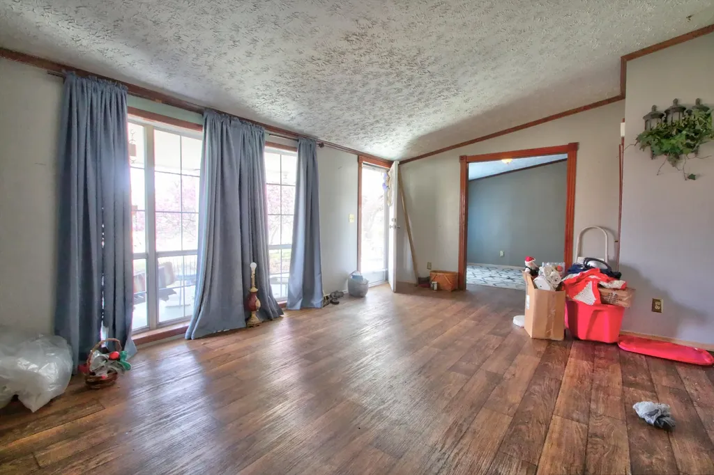 2792 Highway 1223 Corbin KY 40701