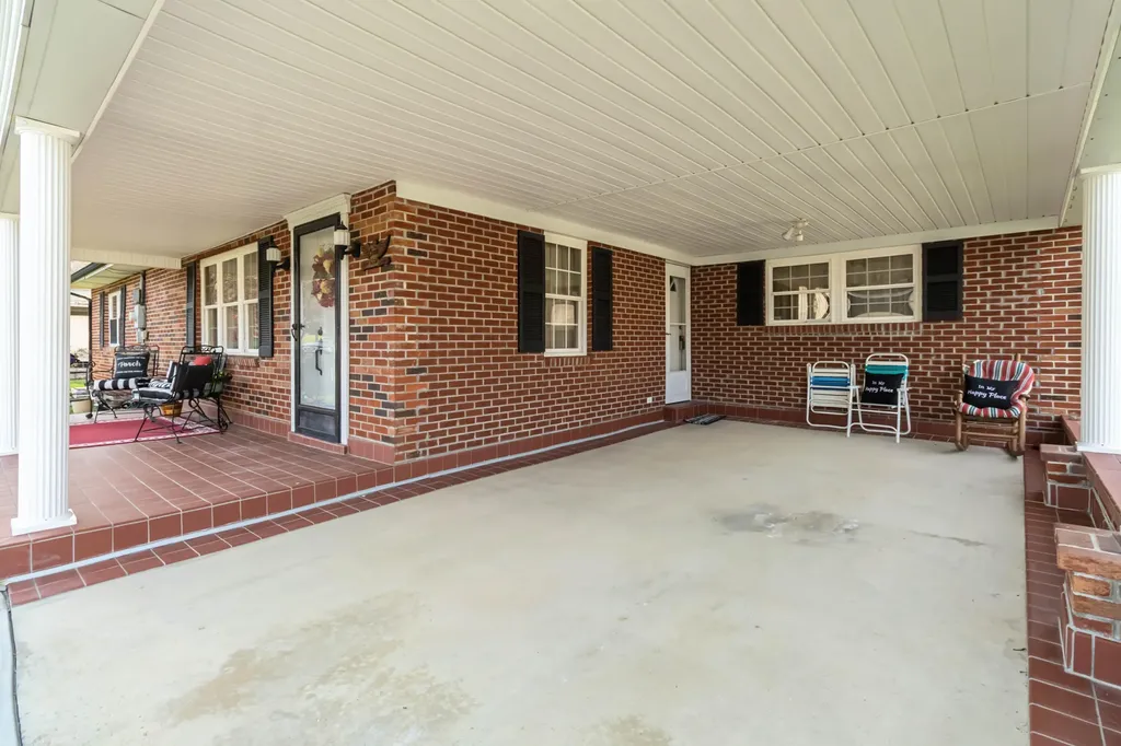 511 Moore Road Williamsburg KY 40769