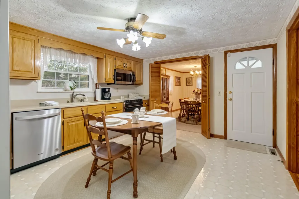 511 Moore Road Williamsburg KY 40769