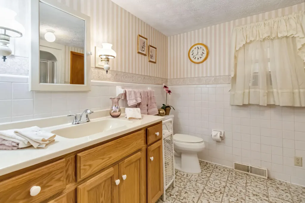 511 Moore Road Williamsburg KY 40769
