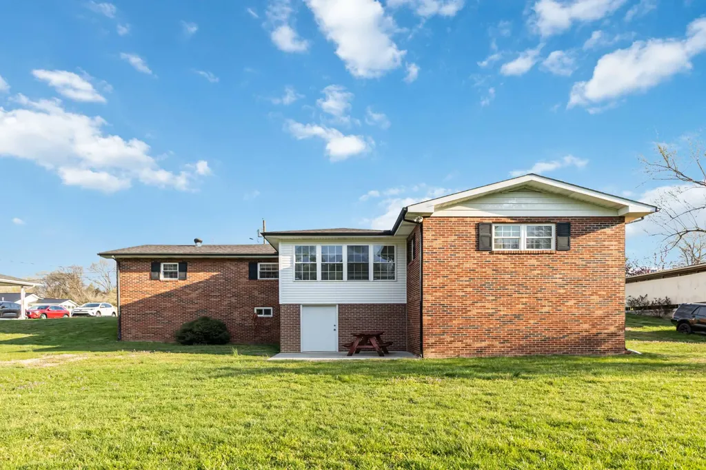 511 Moore Road Williamsburg KY 40769