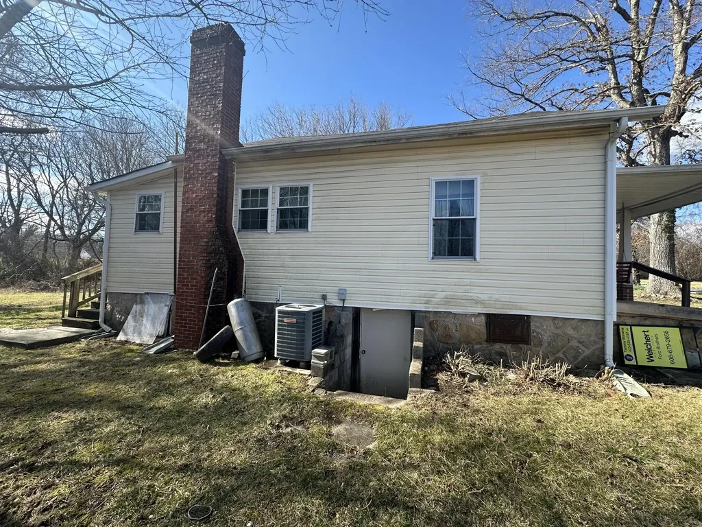 34 Bridge Fork Road Whitley City KY 42653