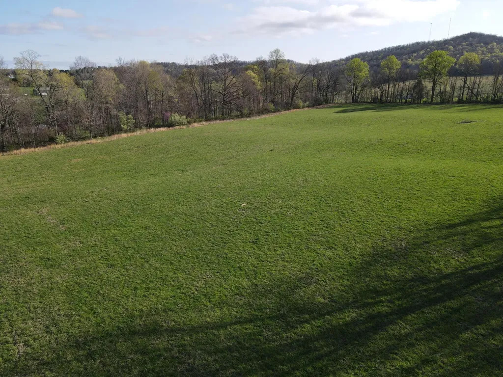 999 Spiro Road Mt Vernon KY 40456