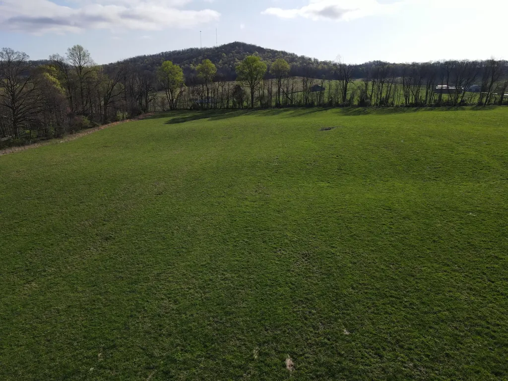 999 Spiro Road Mt Vernon KY 40456