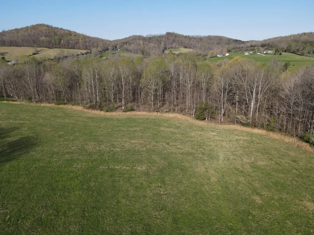 999 Spiro Road Mt Vernon KY 40456