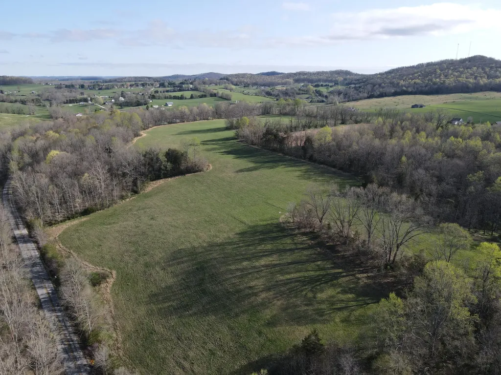999 Spiro Road Mt Vernon KY 40456