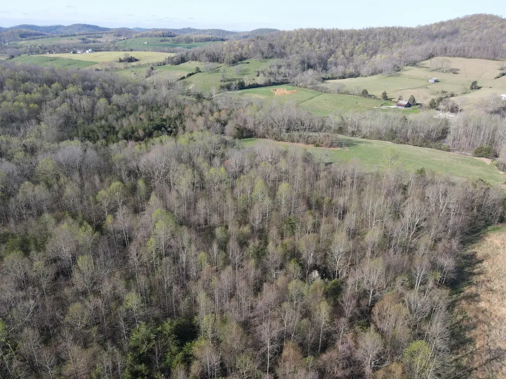 999 Spiro Road Mt Vernon KY 40456