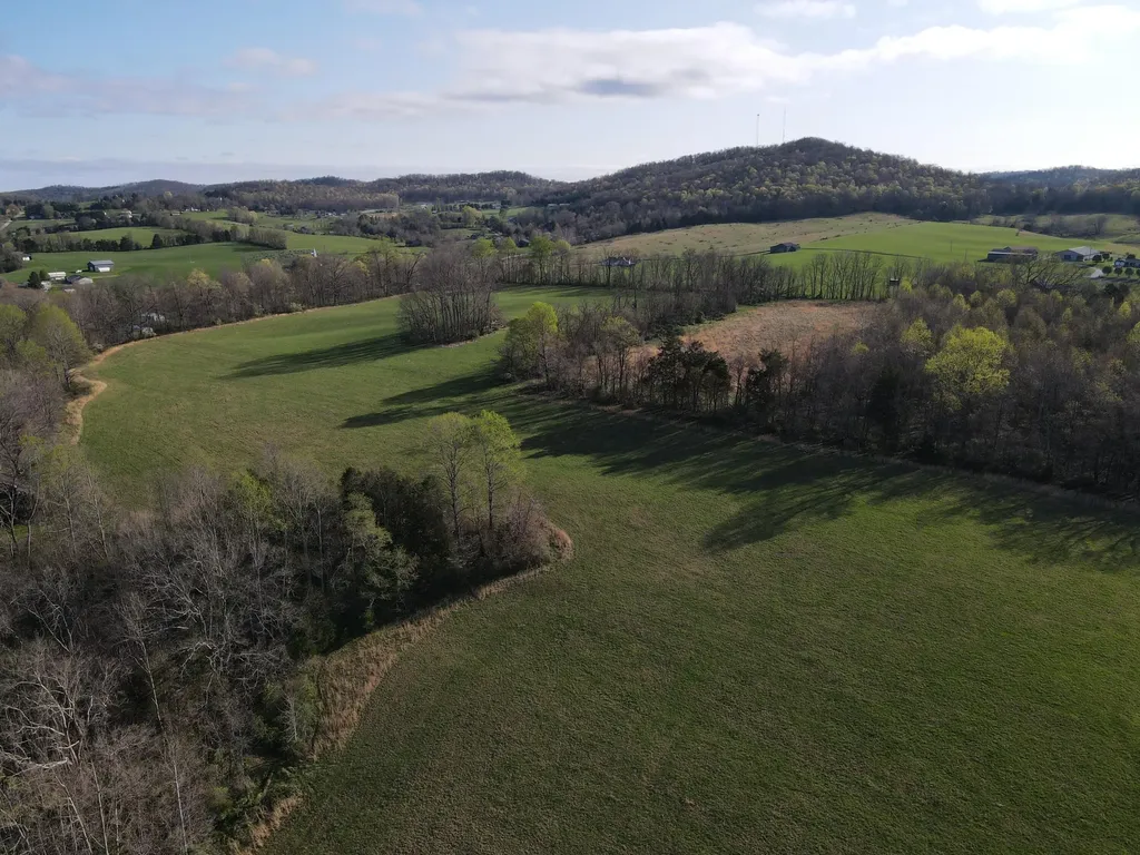 999-A Spiro Road Mt Vernon KY 40456