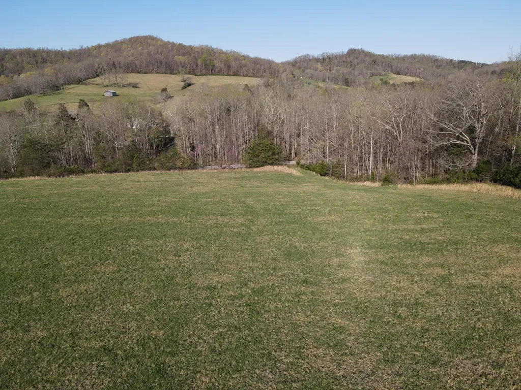 999-A Spiro Road Mt Vernon KY 40456