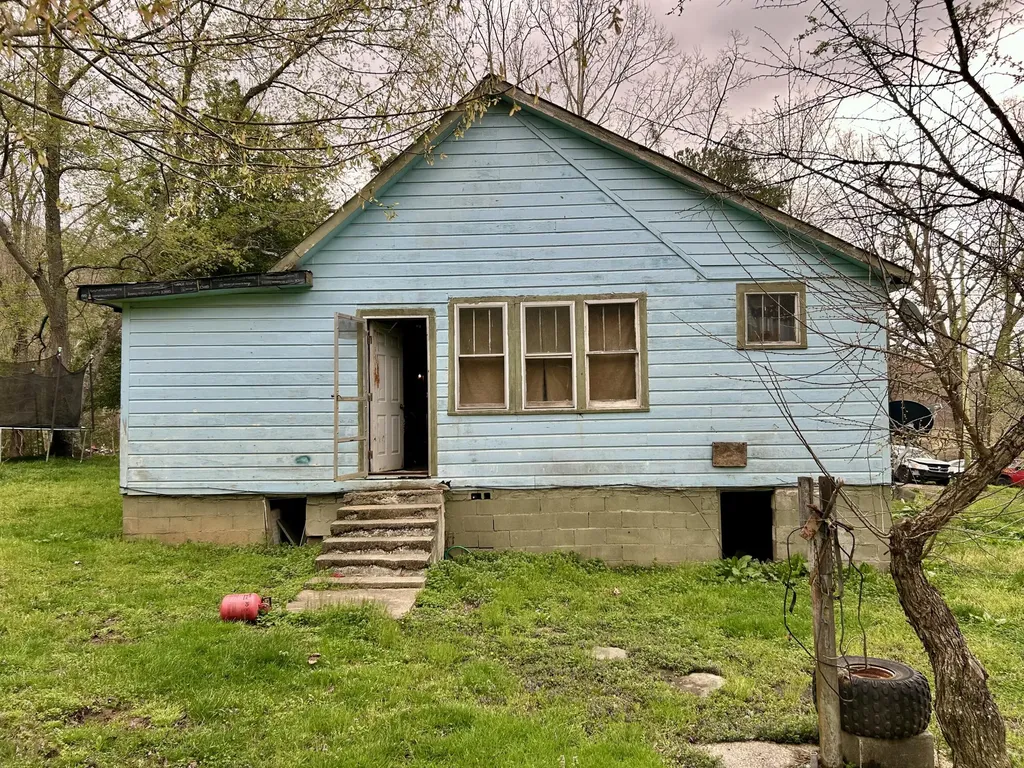 1747 Indian Creek-gray Road Corbin KY 40701