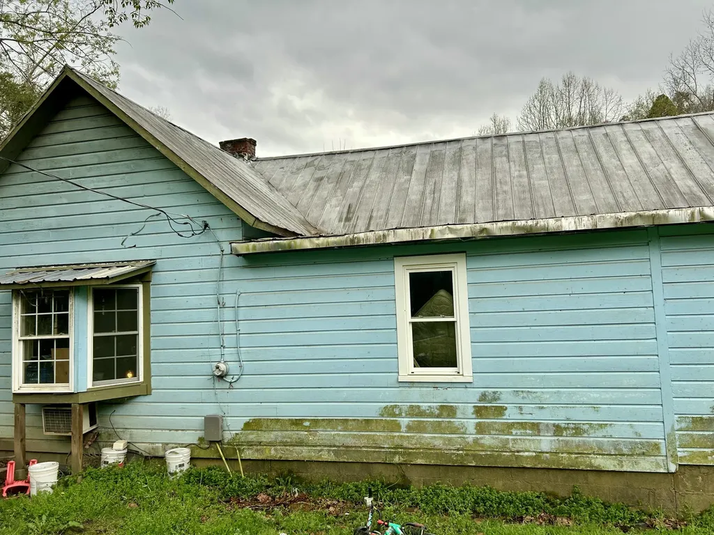 1747 Indian Creek-gray Road Corbin KY 40701