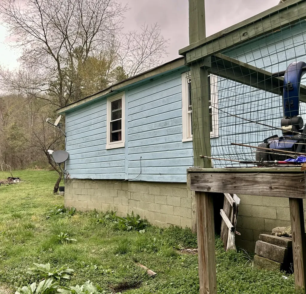 1747 Indian Creek-gray Road Corbin KY 40701